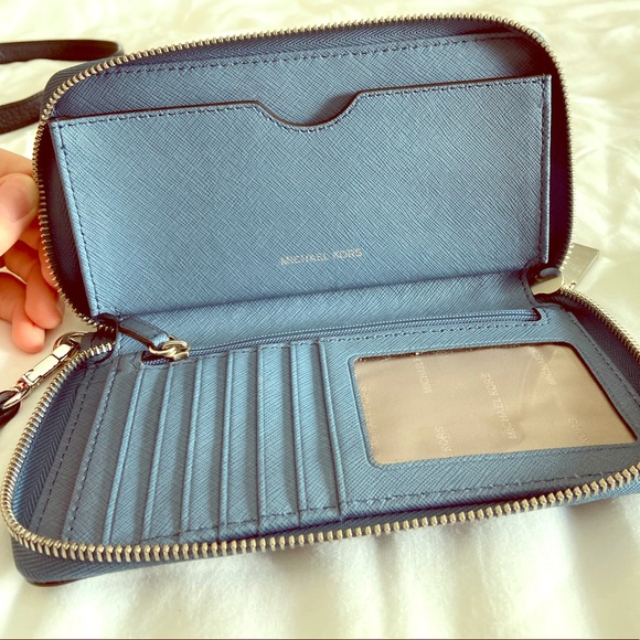 Handbags - Michael Kors